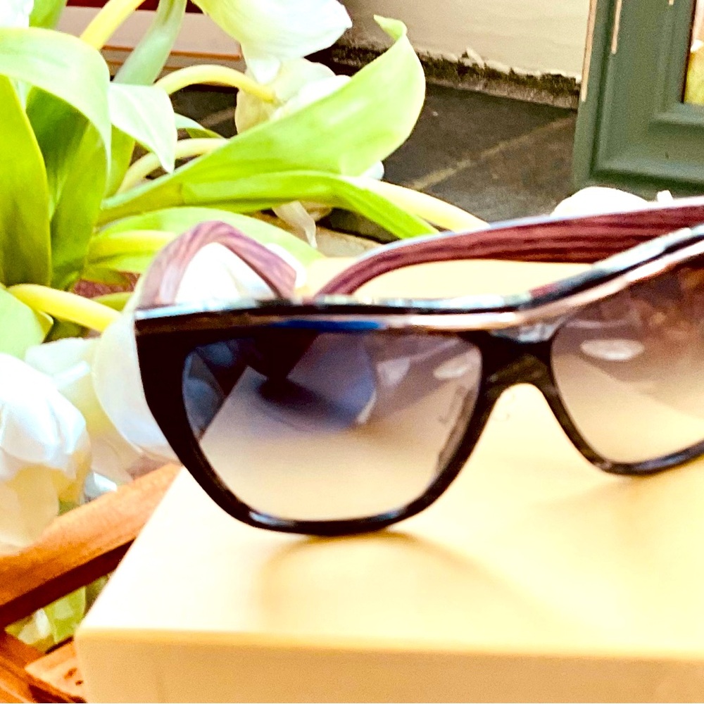 FENDI UNIQUE SUNGLASSES - Picture 9 of 16